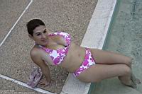 gracieTHApinkbikini_019.jpg